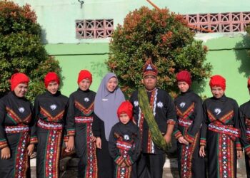 Simfoni Indah Dari Balik Keterbatasan