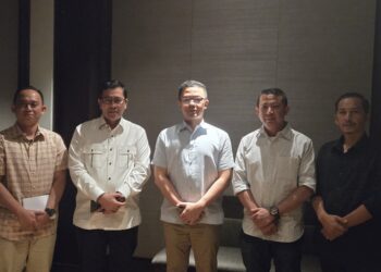 Haili Yoga Bahas Tanggul Bom Mendale Hingga Masjid Apung Danau Lut Tawar dengan Menlu RI