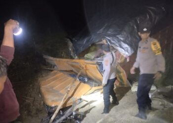 Truk Pengangkut Kopi Tabrak Tebing di Bener Meriah, Sopir Tewas Terjepit Kabin