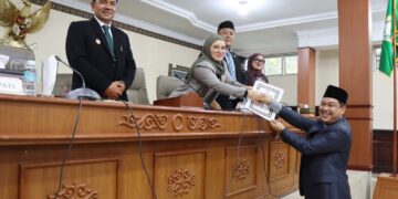 Piutang Rp62,4 Miliar, SiLPA Rp85 M, Begini Pandangan Fraksi Gerindra DPRK Aceh Tengah 