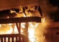 Dua Rumah di Pasar Pagi Lama Hangus Terbakar, Diduga Akibat Korsleting Listrik