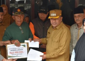 Baitul Mal Aceh Tengah Salurkan Bantuan untuk Korban Longsor Sanehen