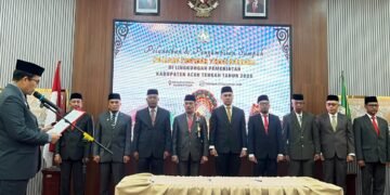 Rotasi 9 Pejabat Eselon II, Khairmansyah Duduki Kursi Asisten, Haili Yoga: “Matahari Tetap Satu”