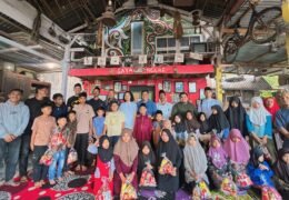 TRB Kampas dan Agensi TRB Santuni Anak Yatim, Dorong TikToker Aktif Berbagi