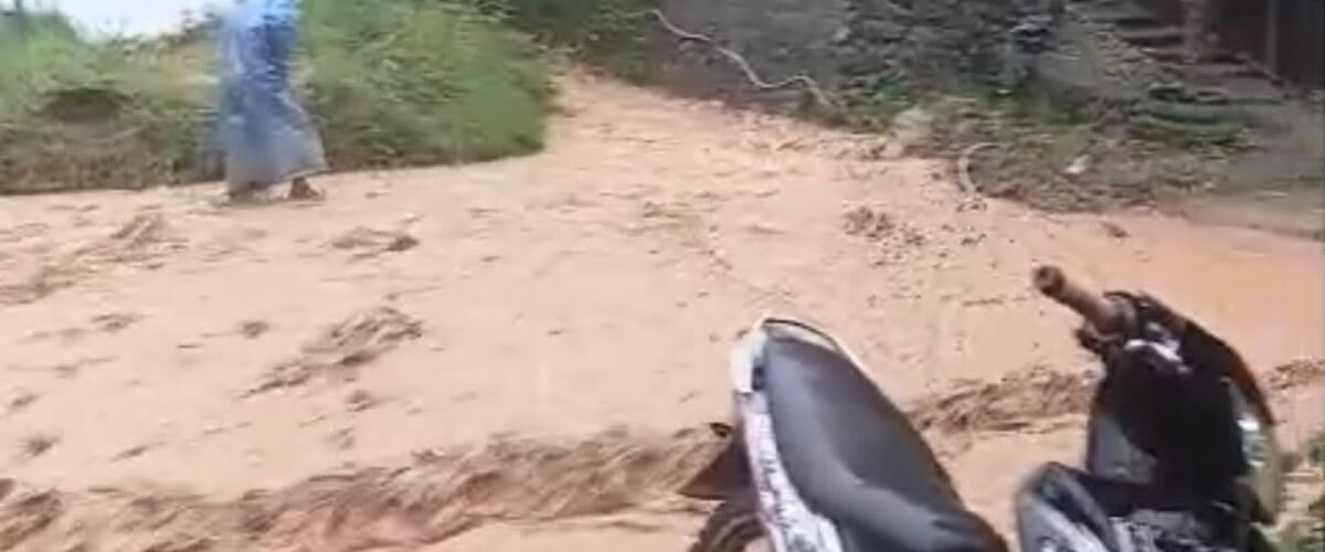 Air Bah Rendam Rumah Warga Bamil Nosar, Desak Pemprov Aceh Ganti Gorong-Gorong dengan Box Culvert